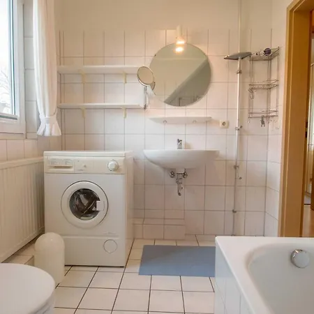 Zur Hanse 2_4 Apartamento Zingst